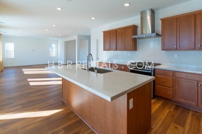 Building Photo - Spacious 4-Bedroom Haven with 4 Full Baths in Lathrop – 3,200 Sq. Ft. of Comfort and Style!