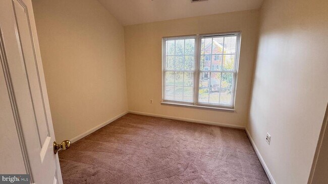 Building Photo - 9611 Normanton Way