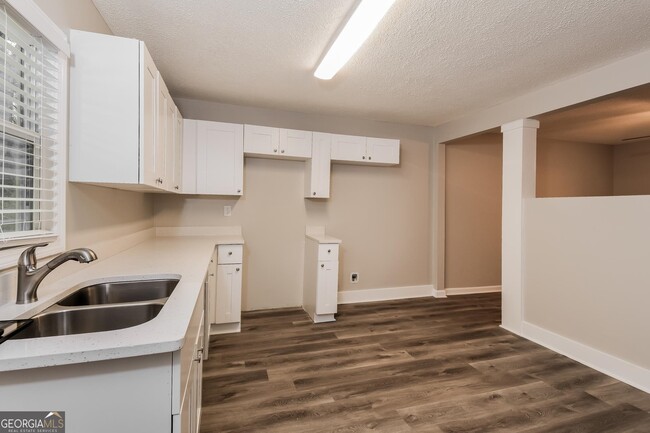 Building Photo - 3687 Saturn Dr NW