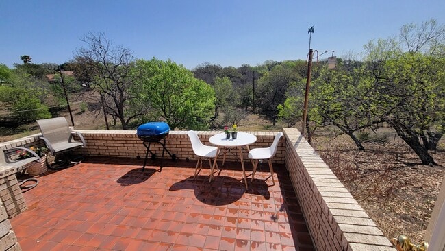 Building Photo - 2910 Wacos Dr