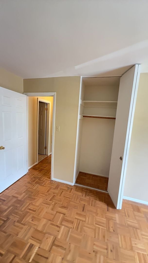 Building Photo - August 2026/2027 Loyola off-campus  2bd/2ba Homeland Southway Condo w/ CAC & more! - Available 8/9