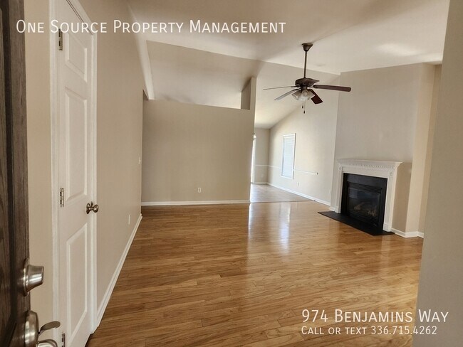 Building Photo - 974 Benjamins Way