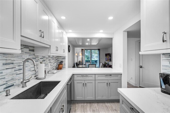 Building Photo - 4502 N Federal Hwy