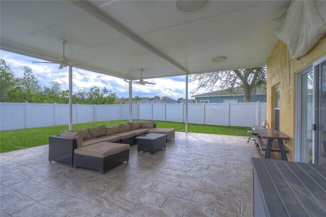 Building Photo - 17455 Garden Heath Ct