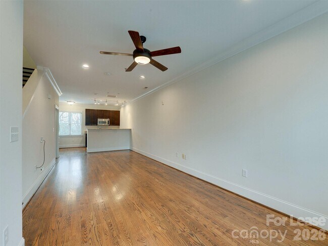 Building Photo - 100 N Laurel Ave