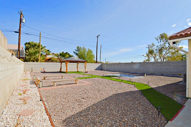 Building Photo - "Charming 3-Bed Oasis with Scenic Views & ...