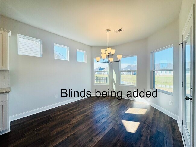 Building Photo - 2422 Capri Ct