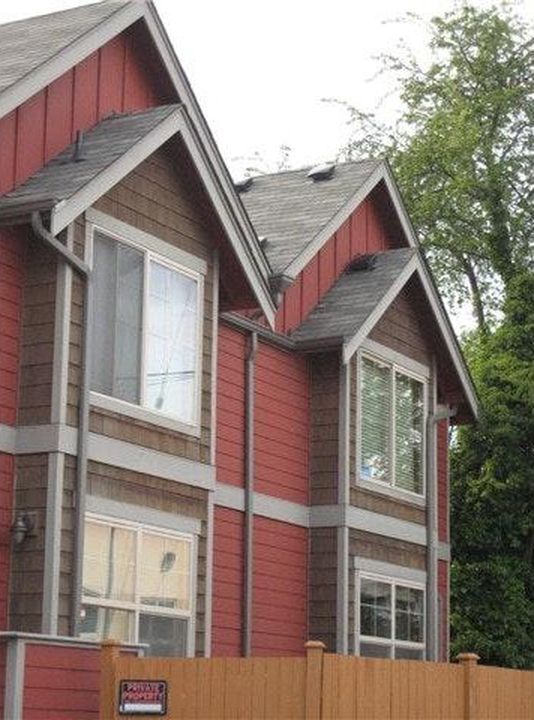 Building Photo - 4557 11th Ave NE