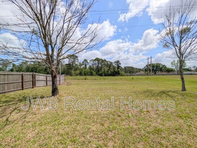 Building Photo - 463 Portobello Dr