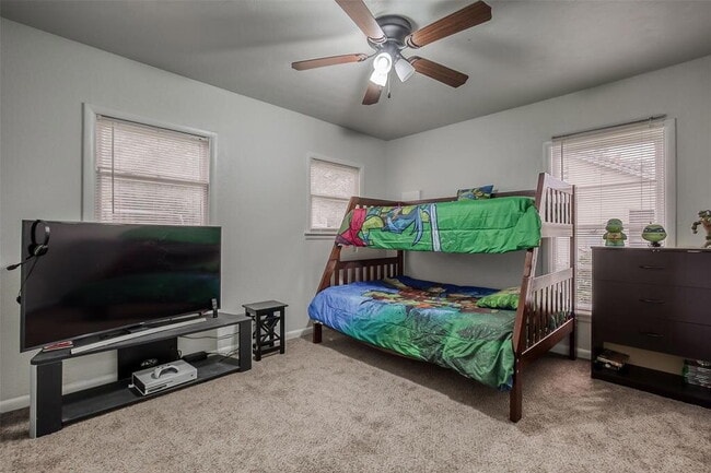 Building Photo - Recently Remodeled 3-Bedroom Home with Gat...