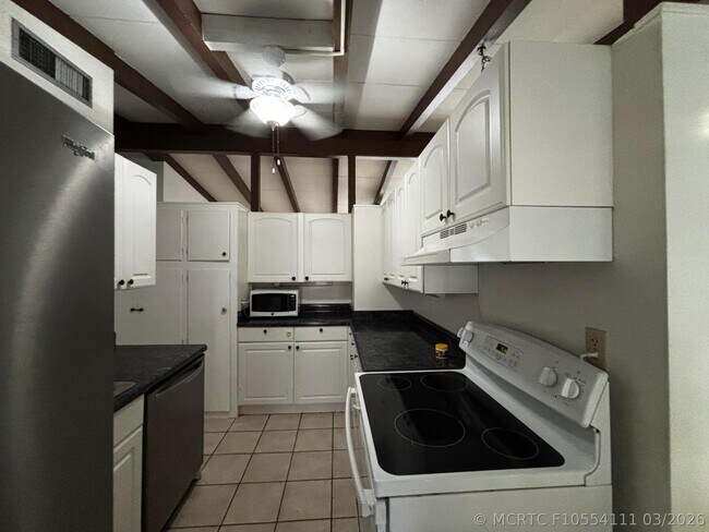 Building Photo - 2512 Key Largo Ln