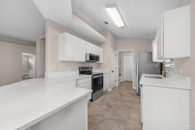 Building Photo - 6463 Sailport Cove