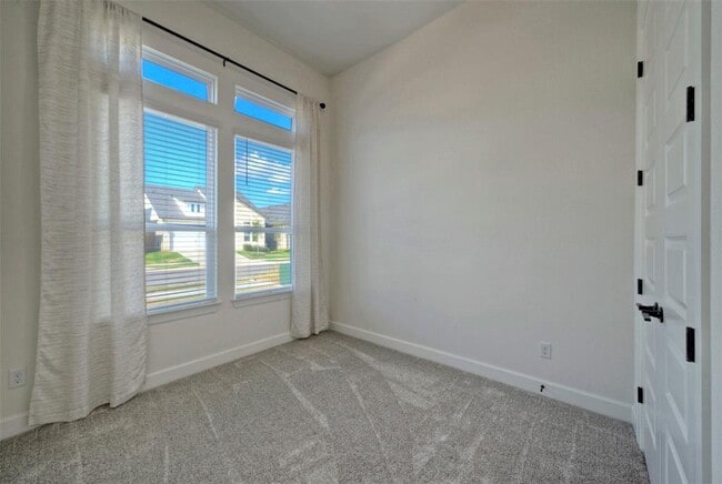 Building Photo - 245 Darley Oak Dr