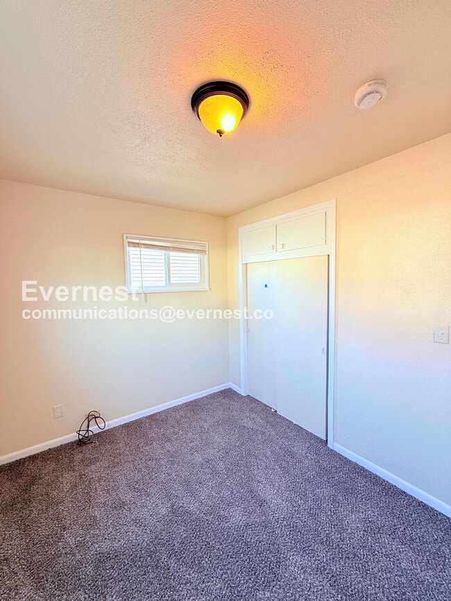 Building Photo - 24612 Berry Ave