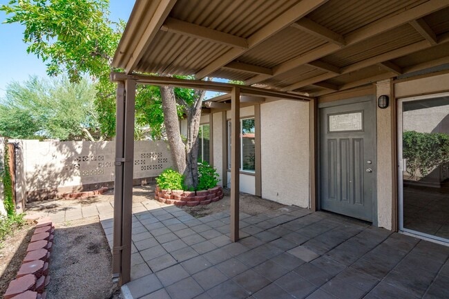 Building Photo - 3 Bedroom 2 Bathroom in Mesa