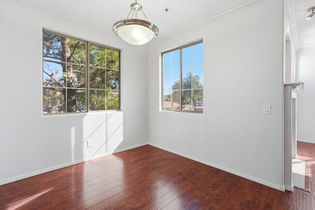 Building Photo - 1941 S Pierpont