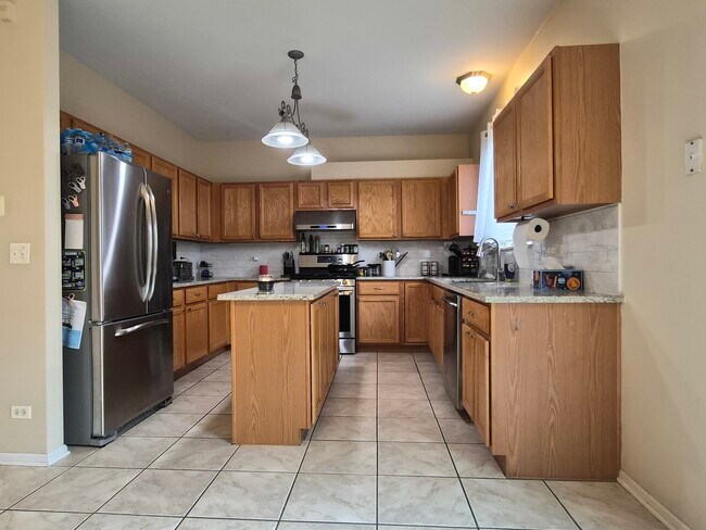 Building Photo - 2337 Hudson Cir