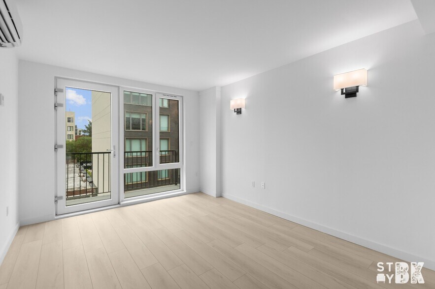 Building Photo - 227 Clarkson Ave