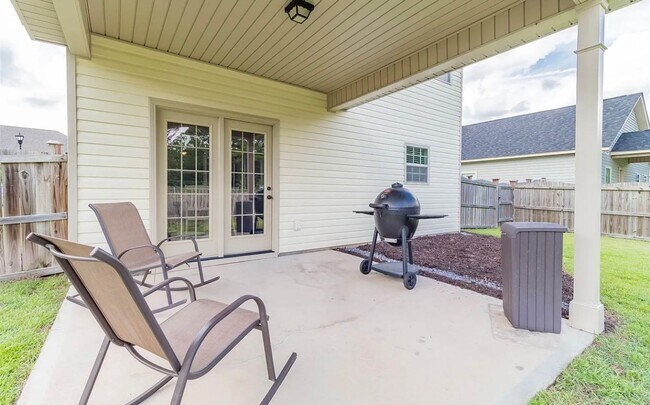 Building Photo - Stunning 3 Bedroom, 2.5 Bathroom- Concord Park in Cayce! Available July 2026!