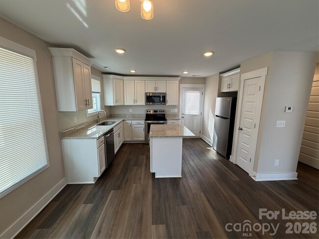 Building Photo - 1402 Martin Luther King Jr Ave