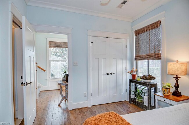 Building Photo - 9417 27th Bay St