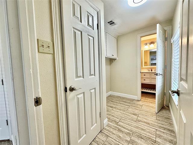 Building Photo - 6632 Winding Rose Trail