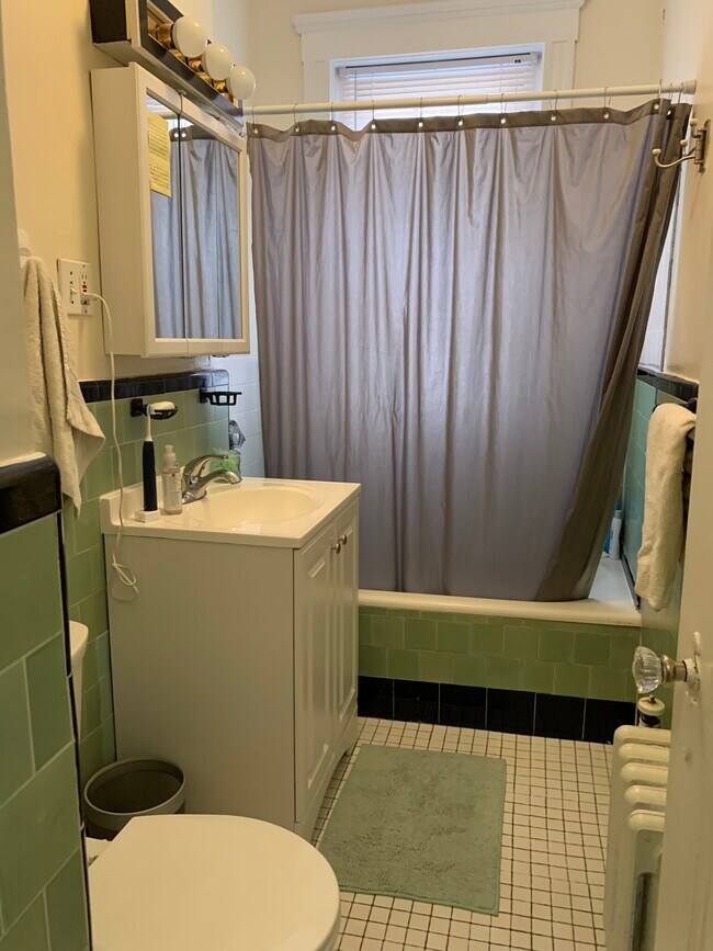 Building Photo - 2001 Commonwealth Ave