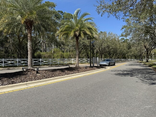 Building Photo - 12965 Langstaff Dr