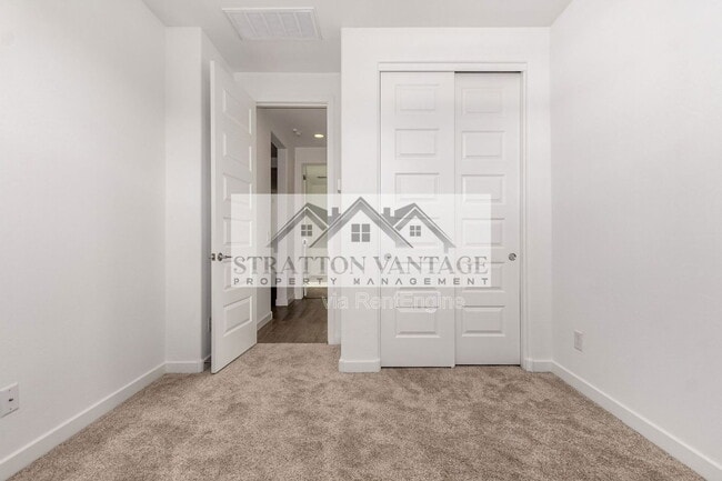 Building Photo - 36595 W Mediterranean Way