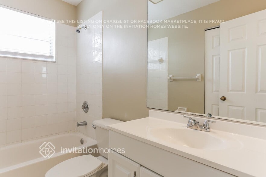 Building Photo - 16238 NW 21st St