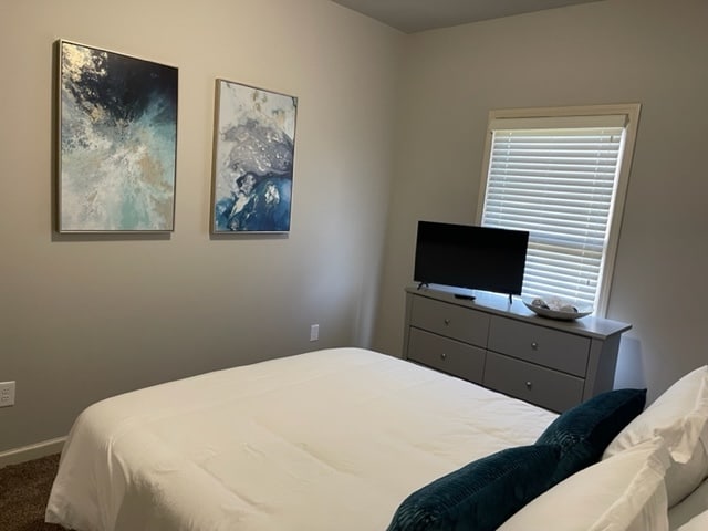 Upstairs Bedroom - 117 Windsor Hill Rd SW