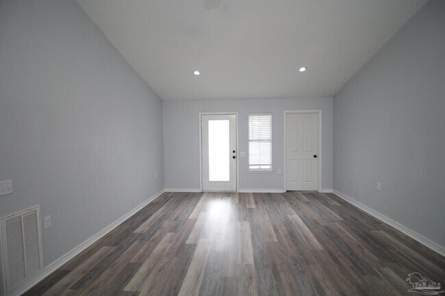 Building Photo - 8508 Indian Oaks Pl