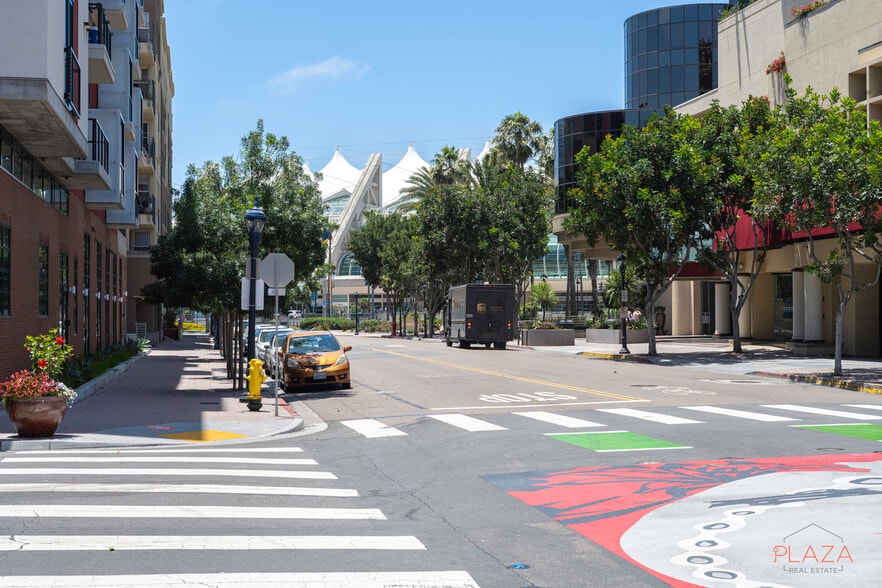 Building Photo - 330 J St