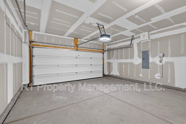 Building Photo - 280 Prism Ave SW