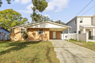 Building Photo - 3631 Anderson Ave