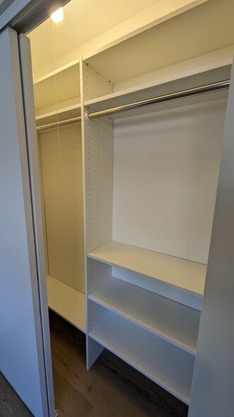 Building Photo - 14475 Jefferson Ave