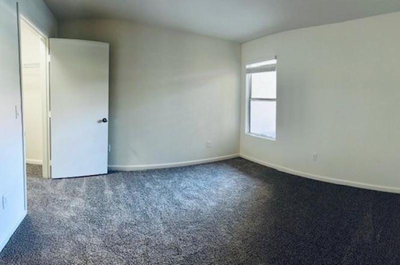 Building Photo - 2300 E Silverado Ranch Blvd