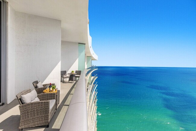 Building Photo - 4111 S Ocean Dr