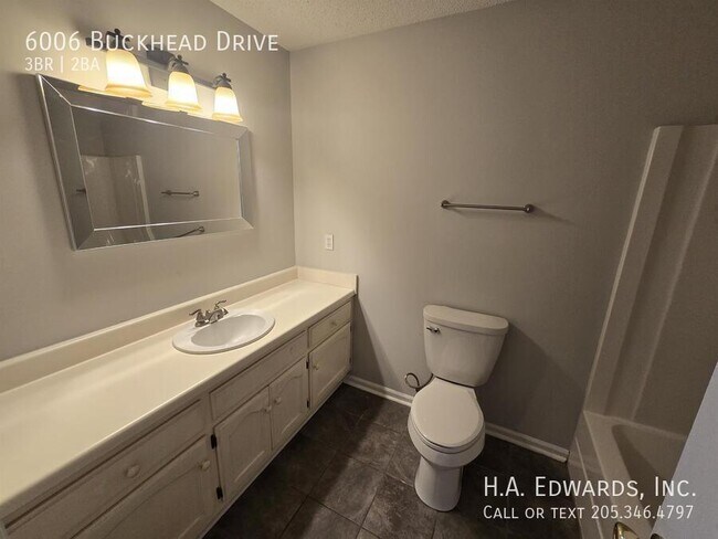 Building Photo - 6006 Buckhead Dr