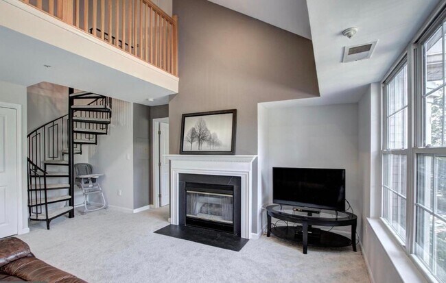 Building Photo - 4104 Monument Ct