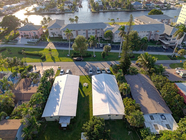 Building Photo - 756 SE 19th Ave