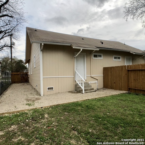Building Photo - 411 Canton-