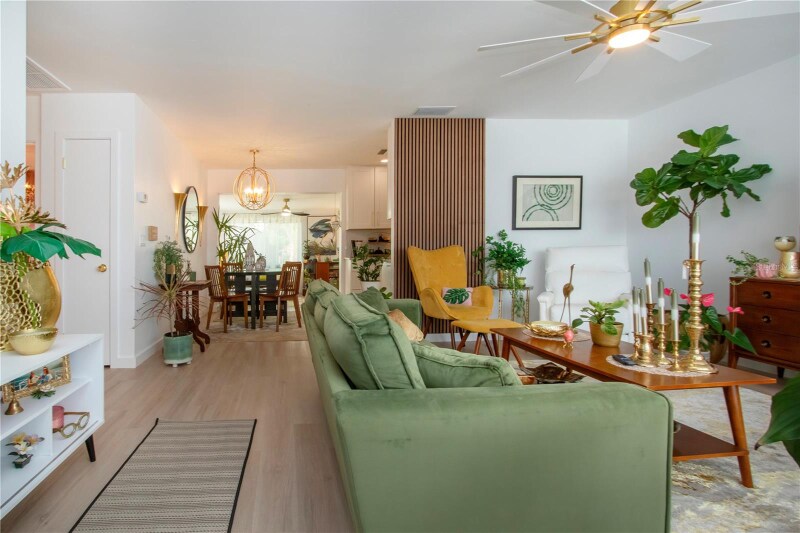 Building Photo - 3906 Chinaberry Rd