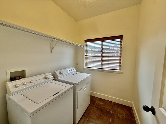 Building Photo - 6577 W Valhalla Cir