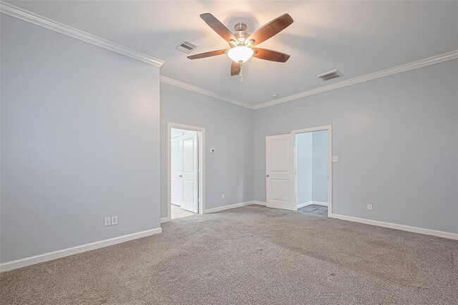 Building Photo - 1730 Macclesby Ln