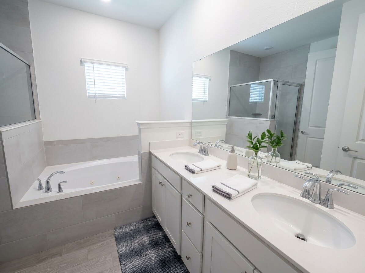 Building Photo - 450 Kingbird Dr