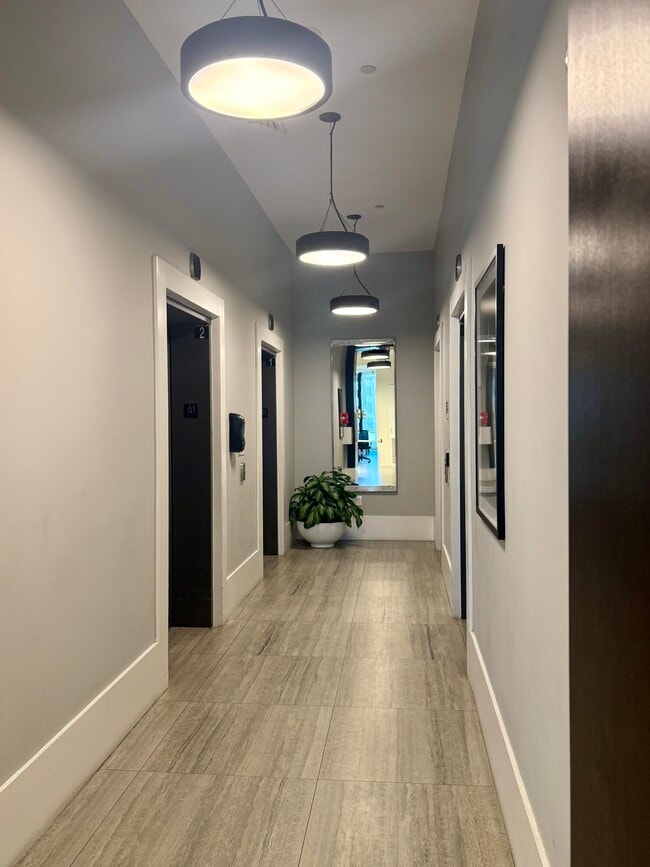 Building Photo - 140 S Dixie Hwy