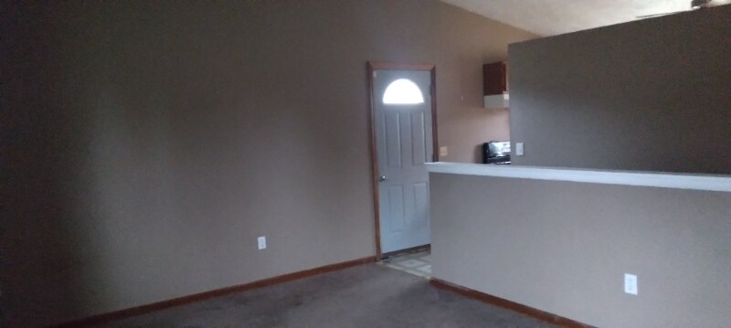 Building Photo - 5834 Monticello Dr
