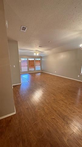 Building Photo - 913 Austin Ln