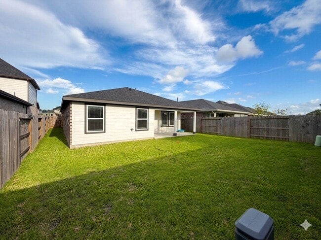 Building Photo - 4946 Pne Hvn Ln